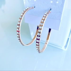 3/$10🔮Gold and Rhinestone Hoop Earrings